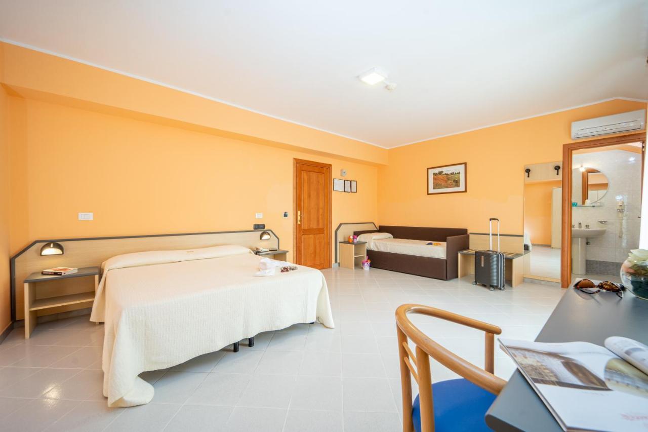 Hotel La Principessa Amantea Buitenkant foto